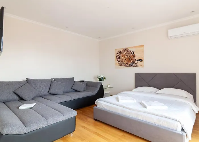 Regrand On Kulisha 47a