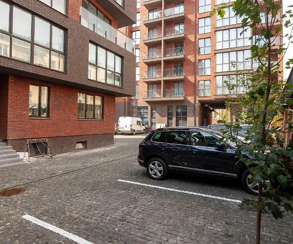 Regrand On Kulisha 47a * Leópolis